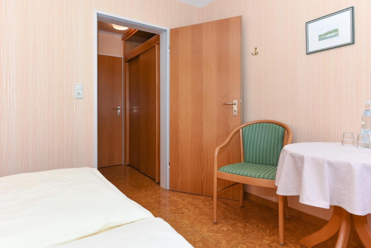 Hotel-Pension Stoertebeker Bensersiel Eksteriør bilde